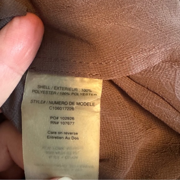 ✨HostPick✨⬇️💲ALICE + OLIVIA Slate pleated/ tie colar blouse - Picture 11 of 11